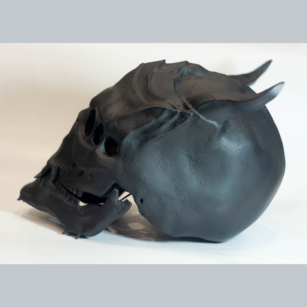Six-eyed demon mask helmet with movable jaw wearable cosplay prop