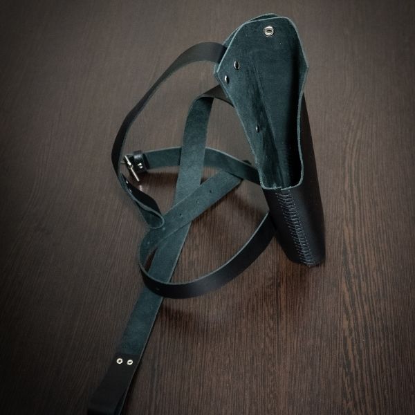 DE-10 blaster holster leathercraft pattern finished holster