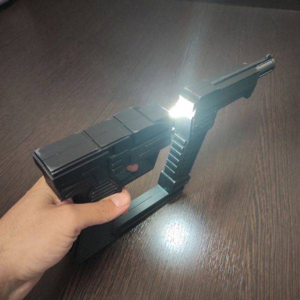 V TV Series Laser Pistol light and sound version