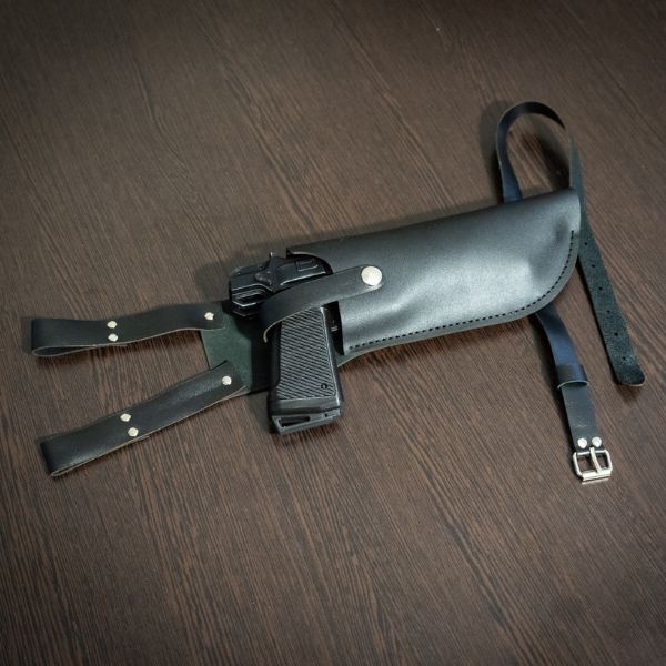 DIY Mandalorian costume gear: leather pattern for Westar-35 sidearm
