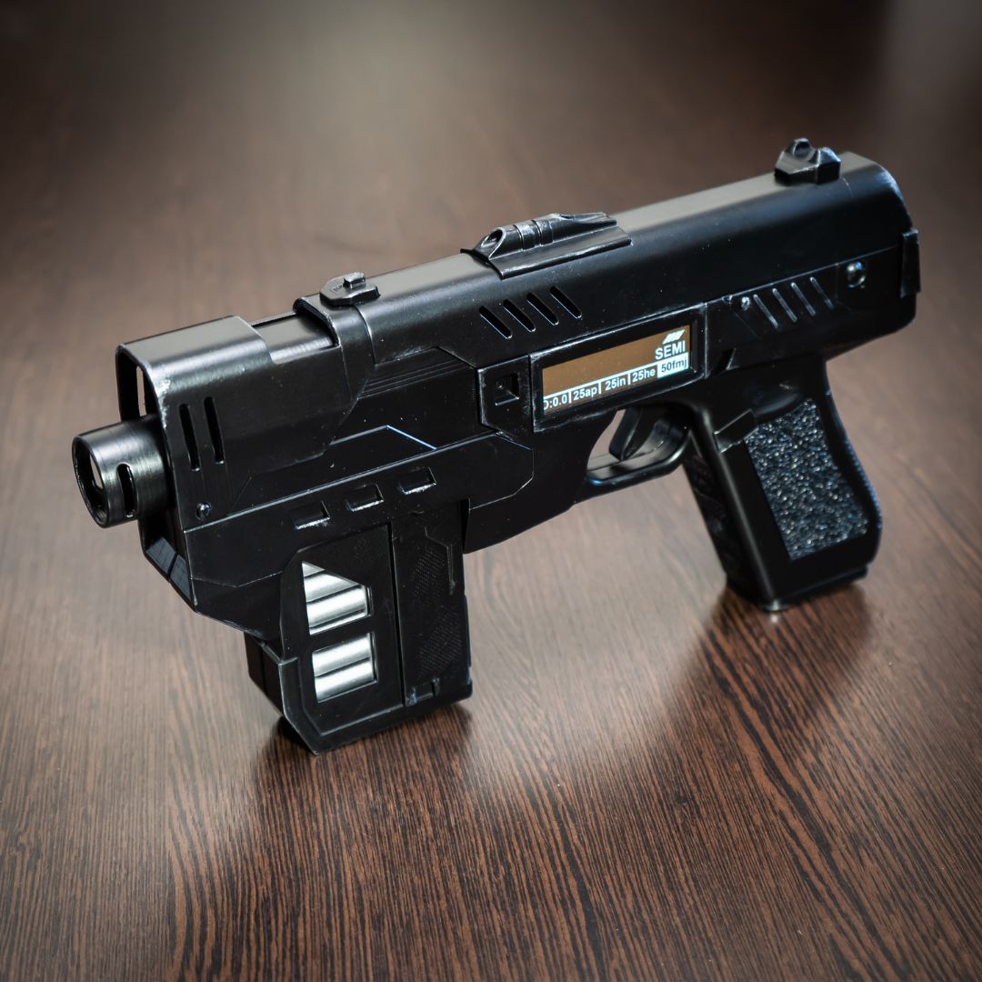 Judge Dredd cosplayer with Lawgiver Mk II