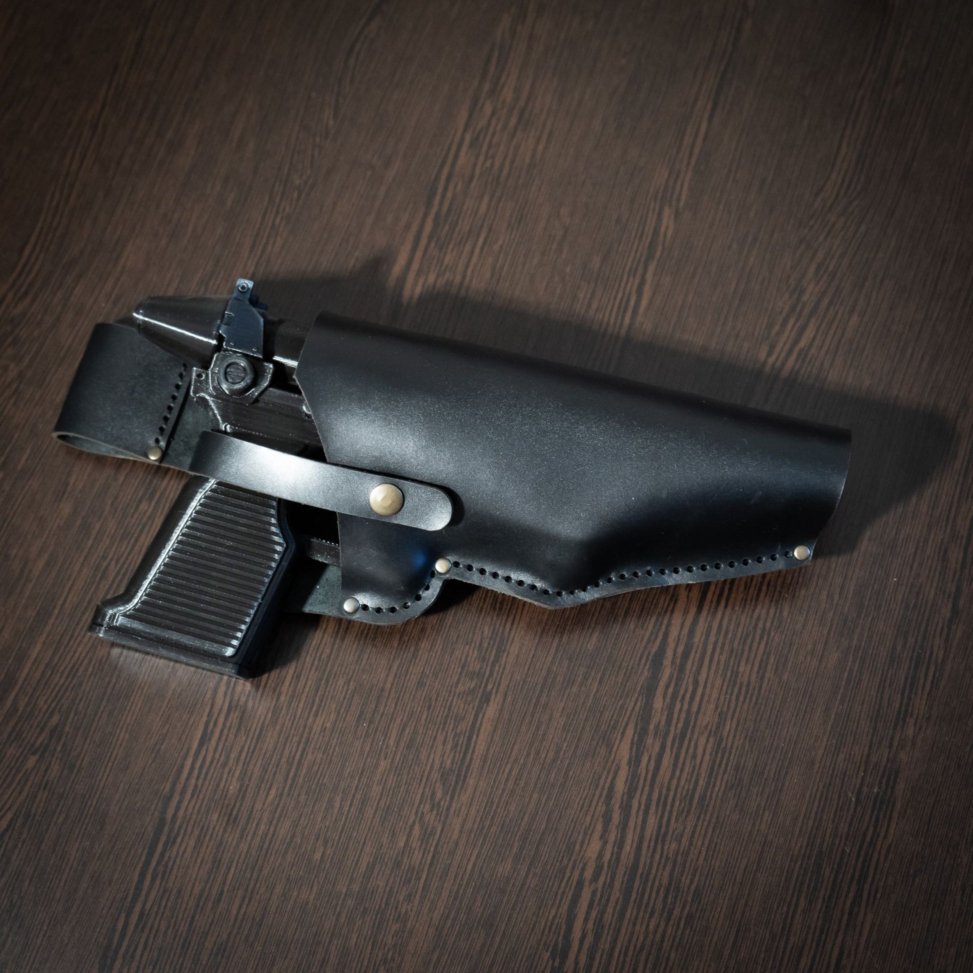 DIY Star Wars holster build: leather pattern for RK-3 sidearm
