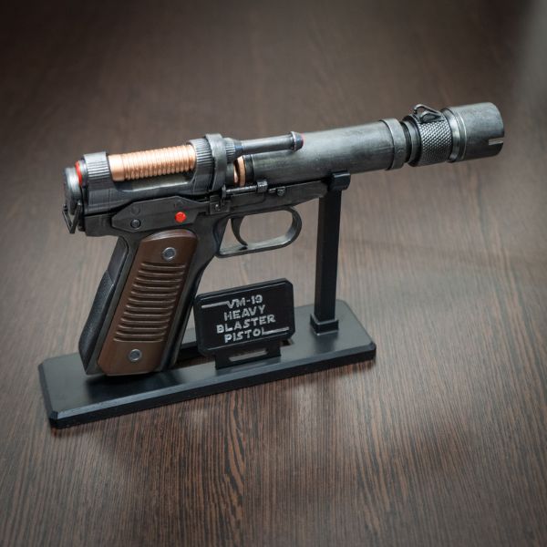 Star Wars Outlaws Kay Vess blaster cosplay prop realistic design