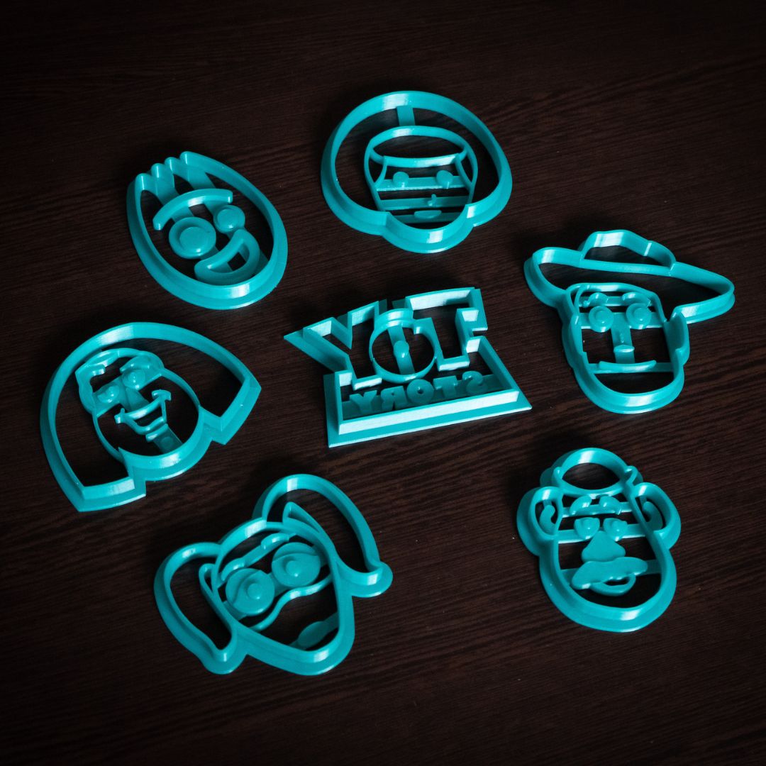 Full 7-piece Toy Story cookie cutter set including Woody Buzz and Forky shapes