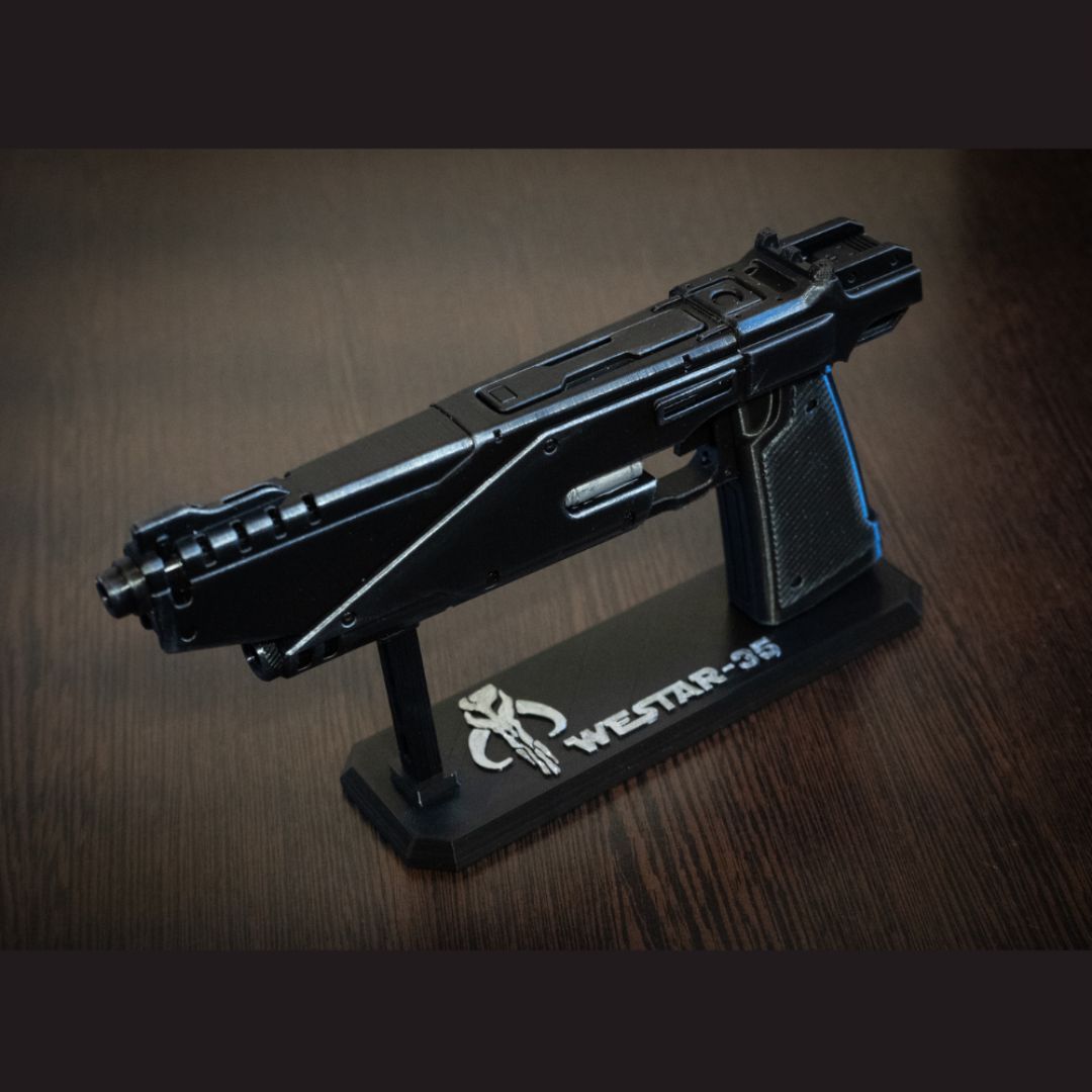 Mandalorian cosplay weapon: 3D printed and hand painted Westar 35