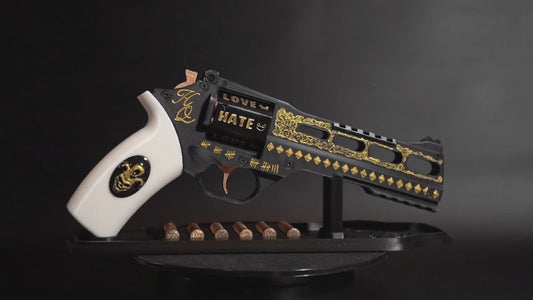 Revolver-Harley-Quinn-