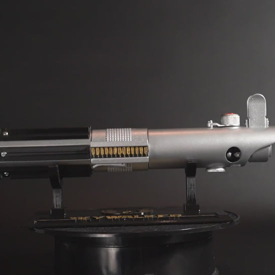 Luke Skywalker Lightsaber, Leather Belt, Stand | Star Wars Cosplay Replica