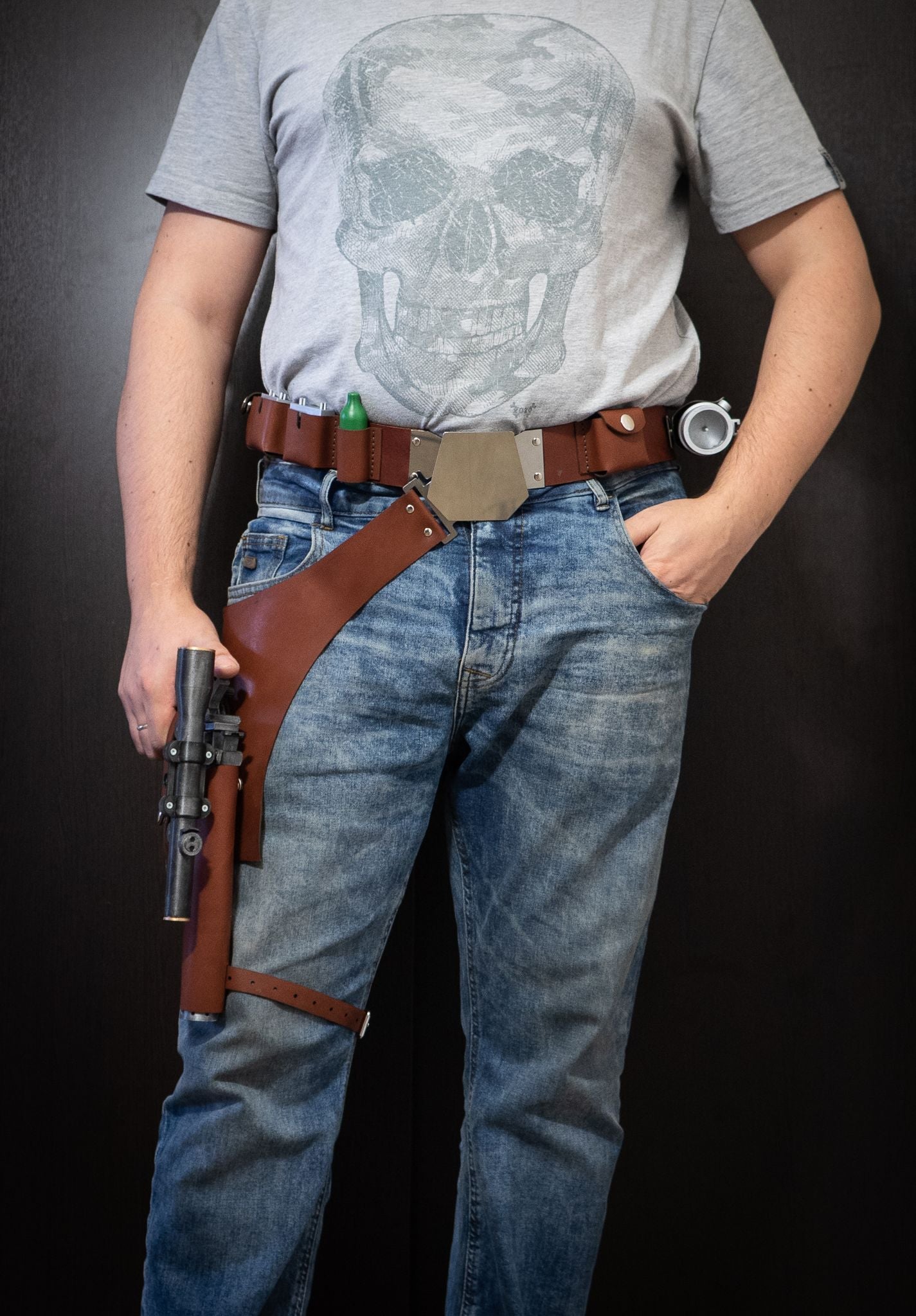 Han Solo Blaster, Leather Belt with Holster, Power Cells, Gas Cartridge, Droid Caller | Star Wars Cosplay - 3DPrintProps