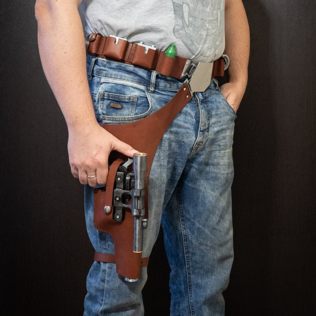 Han Solo Blaster, Leather Belt with Holster, Power Cells, Gas Cartridge, Droid Caller | Star Wars Cosplay - 3DPrintProps