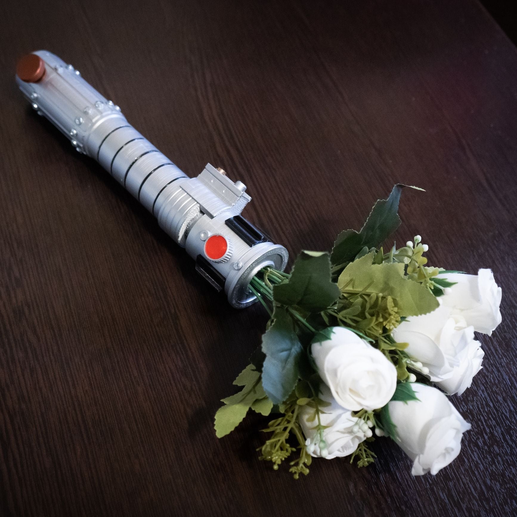 Star Wars wedding keepsake: Custom display stand for lightsaber bouquet