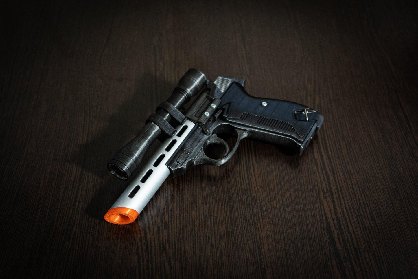 Moff Gideon Blaster pistol | Star Wars Replica | Star Wars Props | Star Wars Cosplay - 3DPrintProps