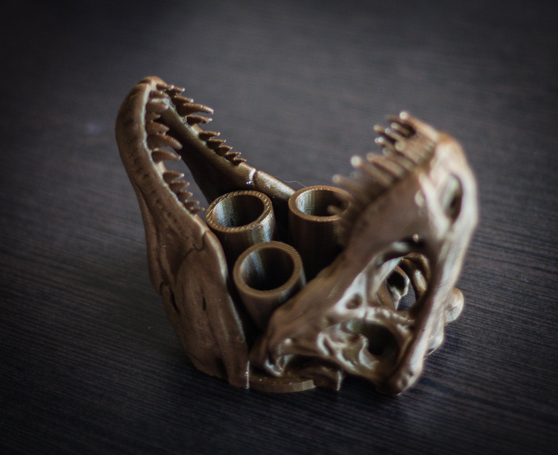 Detailed view of the 3D printed PLA plastic finish on T-Rex bathroom set